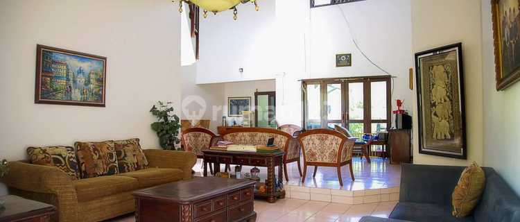 Rumah 2 Lantai di Jupiter Timur, Soekarno Hatta – Luas & Nyaman! 1