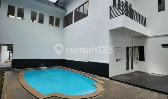 New House Ready to Occupy Near Kemang Dalam, South Jakarta 1