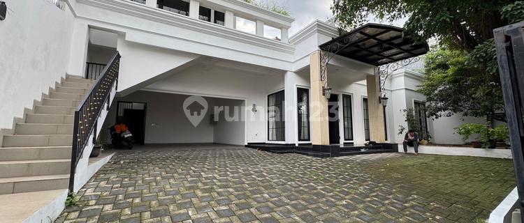 Price Drop Modern House Flood-Free Access to Main Road in Kemang 1