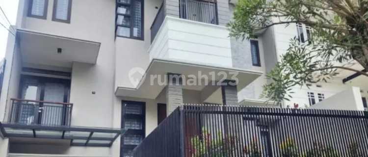 Jual Rumah Luas Terawat Di Setiabudi Bandung Utara Harga Menarik 1