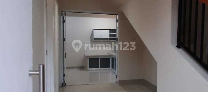 Neat House Ready to Occupied in Graha Raya Fortune Terrace 1