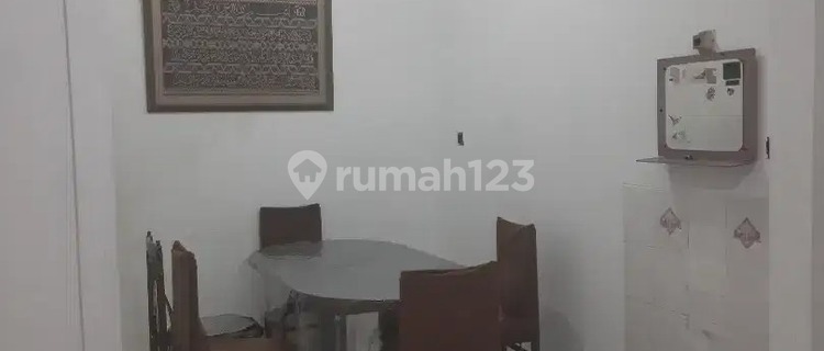 Di Kontrakan Rumah 2 lantai Bandung Kota, Bandung 1