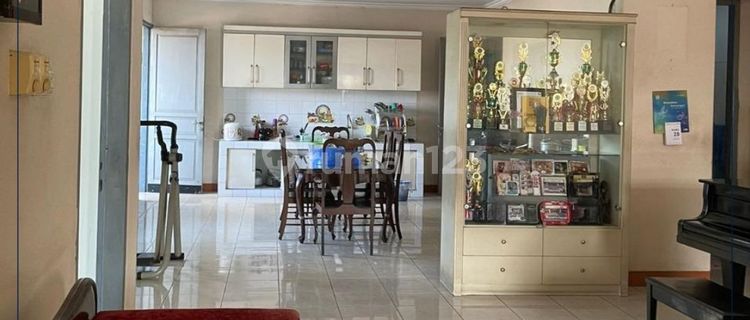 Residential House Can Be Used for Business in Blok M, South Jakarta 1