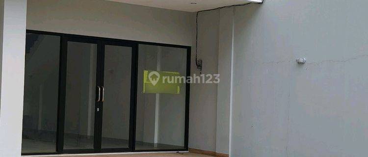 Ruko 3lt Yg Lokasi Strategis Dan Sdh Ramai.bangunan Baru 1