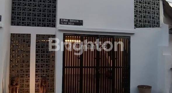 COMPACT HOUSE MINIMALIS  MODERN - FAJAR INDAH 1