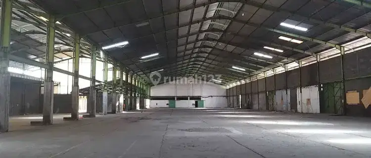 Ex.pabrik Berbek, Nol Jalan Raya, Strategis, Barang Langka 1