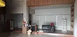 Bangunan Komersil Raya Kenjeran, Bekas Showroom, 4 Lantai, Strategis 1