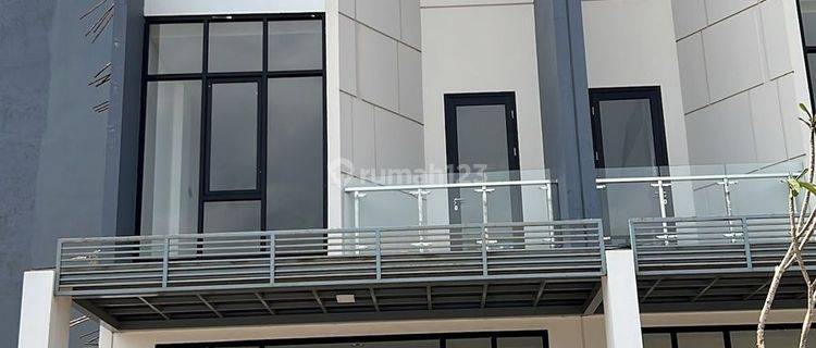 Dijual Ruko New East 2Lantai 8x12 di JGC Cakung 1