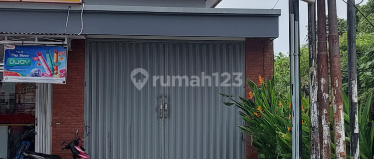 Shop / First Floor Shop in Strategic and Busy Area - Seminyak, Badung 1