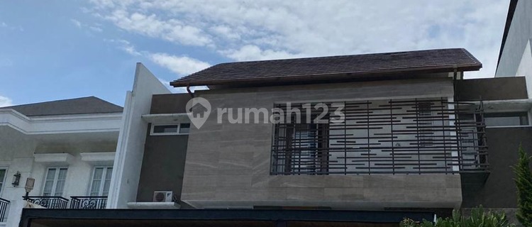 Luxury Rental House with Swimming Pool in Setra Duta, Bandung 1