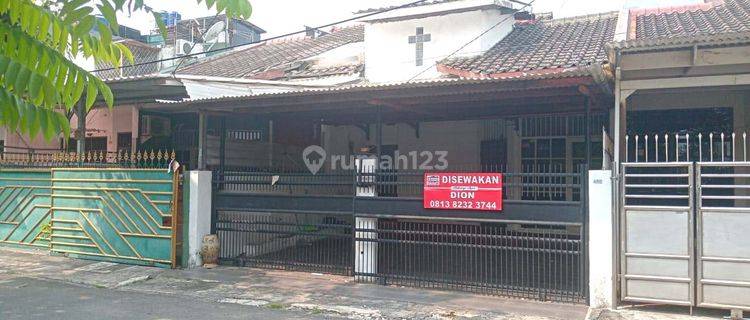 Rumah Taman Aries Meruya Utara Dekat Intercon Jakarta Barat 1