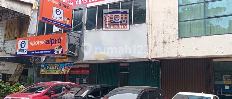 3-Storey Shop House in Meruya Ilir Raya Commercial Zone, West Jakarta 1