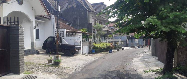 Rumah Disewakan di Jl Sabang CIhapit Bandung 1