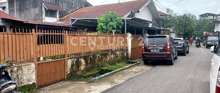 Rumah Tua Dekat Area Bisnis Jl. Veteran Utara Makassar 1