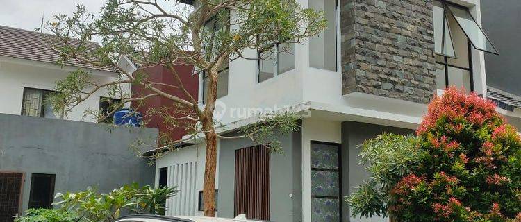 Disewakan Rumah 2 Lantai Di Graha Raya Bintaro 1