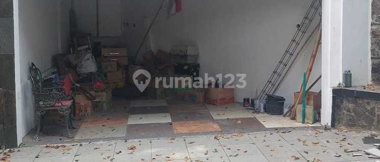 For Rent: Main Road Shop House in Arcamanik, Suitable for All Types of Businesses 1