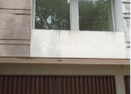 Ready-to-Use Exclusive Strategic Shop House at SiPanorama Candigolf 1