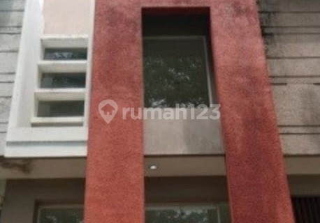 Premium 2-Story Ready-to-Use Commercial Building (Ruko) in Panorama Candi 1