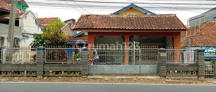 Rumah Strategis di Jl. Kopo Cipatik, Dekat Tol Jalak Harupat 1