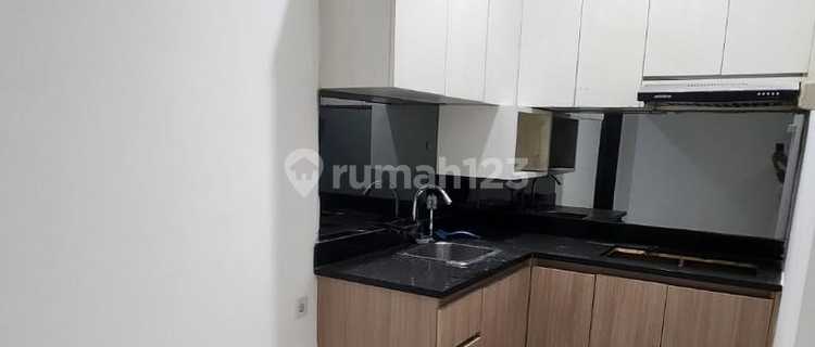 For Rent 4-Story House in Jelambar Minimum Lease 2 Years 1