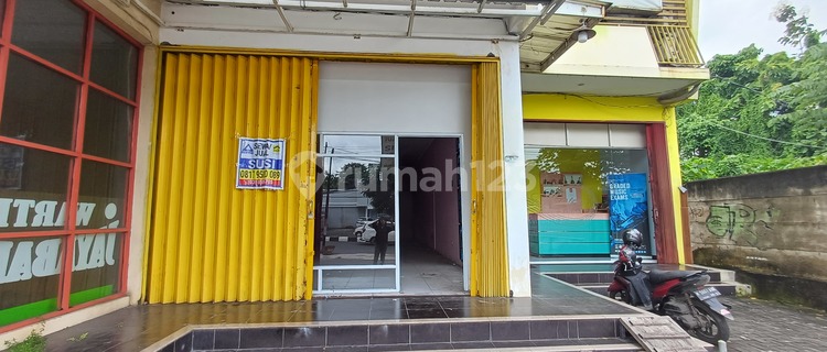 Kedungmundu Raya Shop House. Very Strategic For Various Businesses. Spacious Parking Area. Secure Environment Shop House. 1