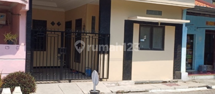 East Semarang House Near Toll Road 3 Bedrooms 1