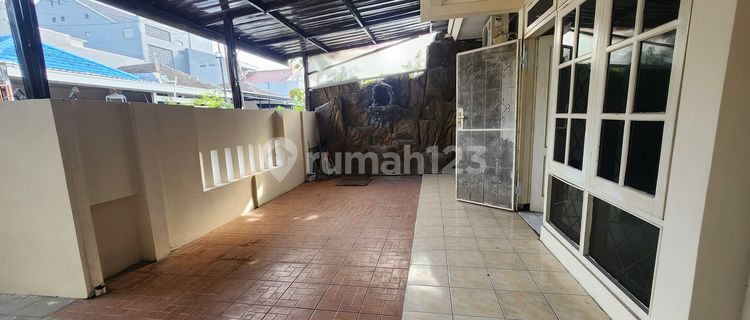 Near Airport, City Area, Strategic 1