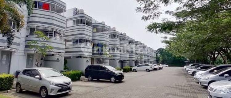 Three-Story Apart House Currently Used as a Boarding House with 6 Rooms, Strategically Located in BSD 1