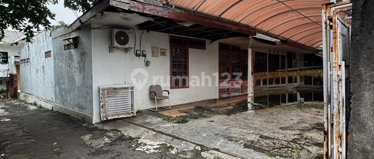 For Sale House in Cipete, South Jakarta With Strategic Location 1