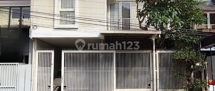 Rumah Minimalis Semi Furnished Jalan Bunga Lowokwaru Malang 1