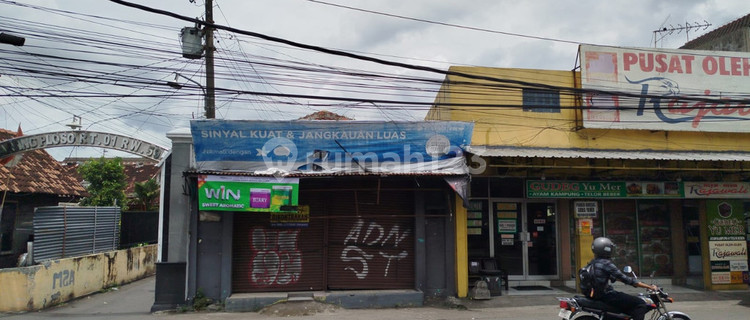 For Sale Commercial Space Location Near Sambilegi Market Maguwoharjo Depok Sleman. 1