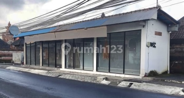 Strategic Shop House Ready to Occupy at Raya Anyar Semer Kerobokan Near Raya Canggu 1