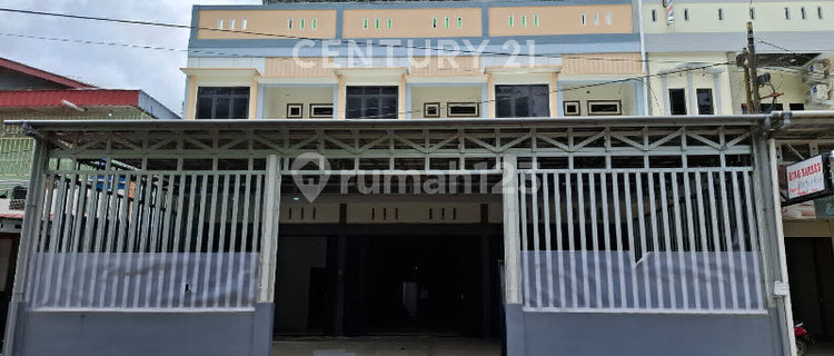 Attached Shophouse Suitable for Office, Cafe or Warehouse in Singkawang City 1