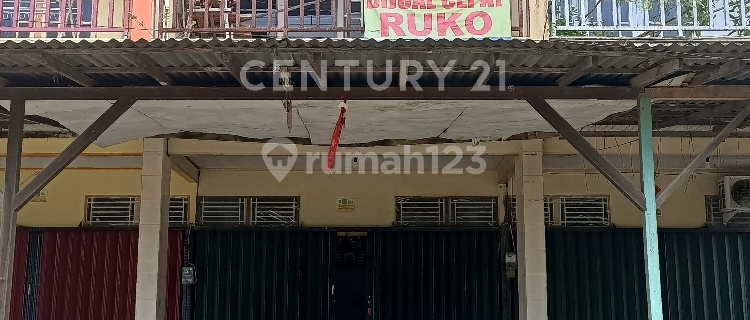 2-Story Shop House on Jl Padang Pasir in Front of Kampung Rawit, Singkawang City 1