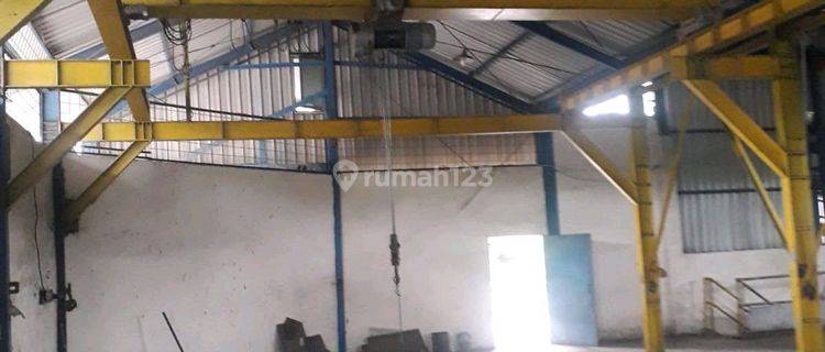 Gudang/Workshop dan Bangunan Pelamunan Akses Tol 1