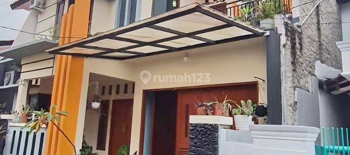 Hunian Furnished 2 Lantai Titan Arum Akses Tol 1