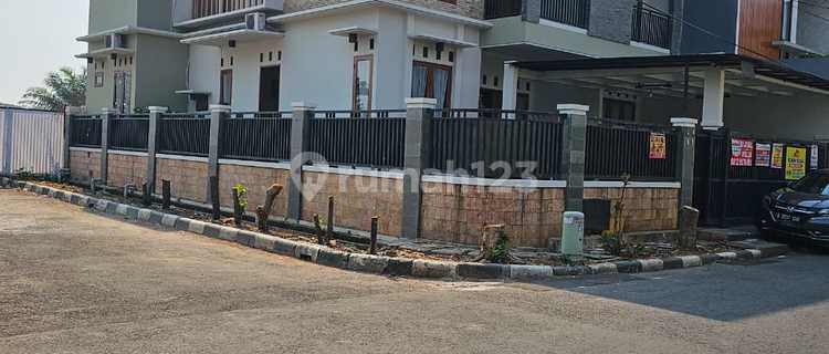 Dijual Rumah Hook di Cakung Jakarta Timur 1