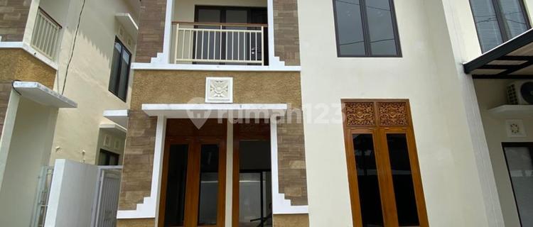 2-Story House in City Center Cheap Near Mayaran Toll Road 1