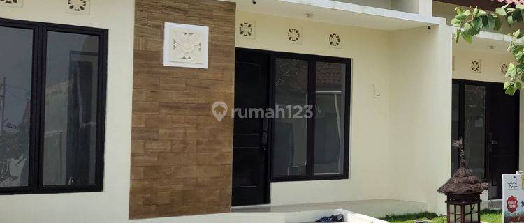 Rumah Minimalis Modern Tipe 36 Taman Kayangan Mijen 1