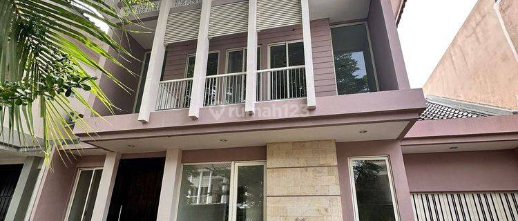 Disewakan Rumah Sutera Pelangi Alam Sutera 1