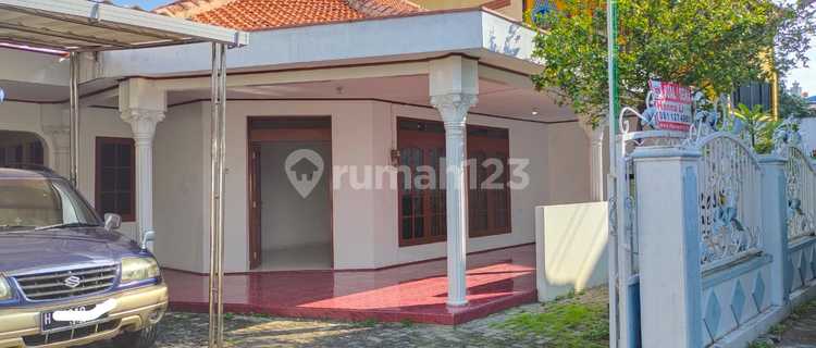 Rumah Sewa Pusat Kota Semarang Dekat Sama Pasar Peterongan Dan Java Mall 1