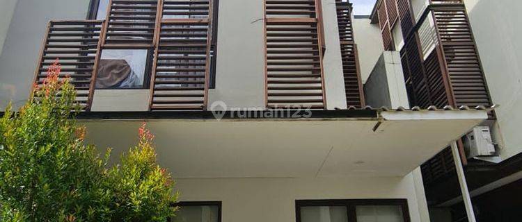 Dijual Rumah Bagus Di Whelford Greenwich BSD city  1