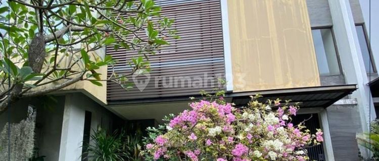 Rumah Cantik Di Cluster Blossom Ville Luas 240m2 Hanya 5 Miliar!! Full Furnished - The Green Bsd City 1