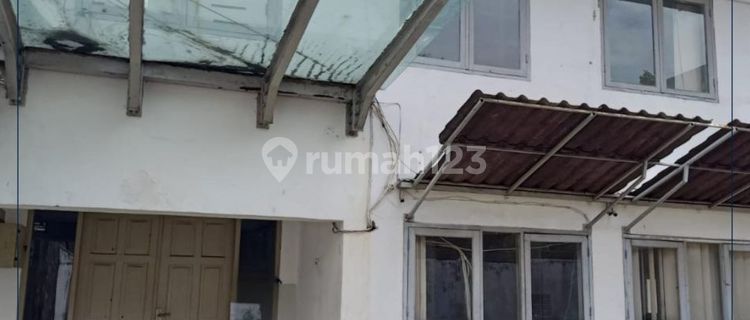 For Rent As-Is Building in Wijaya Kebayoran Baru, Area 460m2 Only 550 Million/Year!! Suitable for Offices, Workshops, Warehouses, Expeditions, Online, Etc!! South Jakarta 1