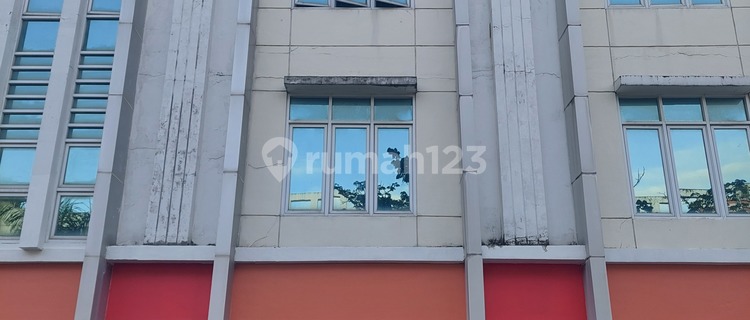 For Rent 3-Story Shop House in BSB, Balikpapan City 1