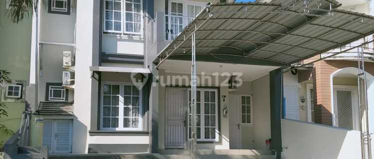 Disewakan Rumah 2 Lantai di Balikpapan Baru 1