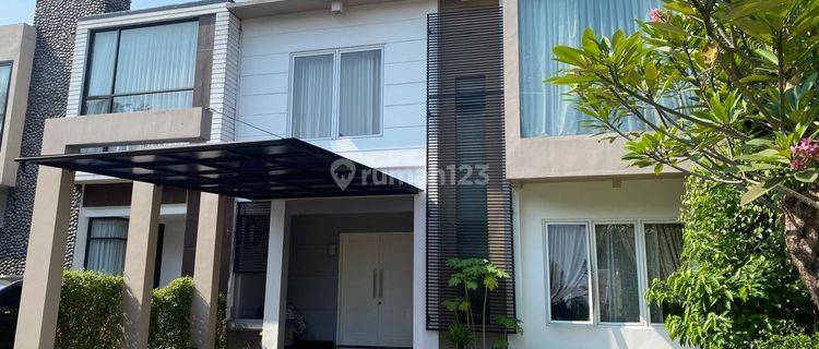 Jual Rumah 2, 5 Lantai Lokasi Strategis di Kemandoran Palmerah Jakarta Barat R R  1