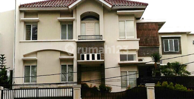Jual Rumah 3 Lantai di Taman Villa Meruya Jakarta Barat EF  1
