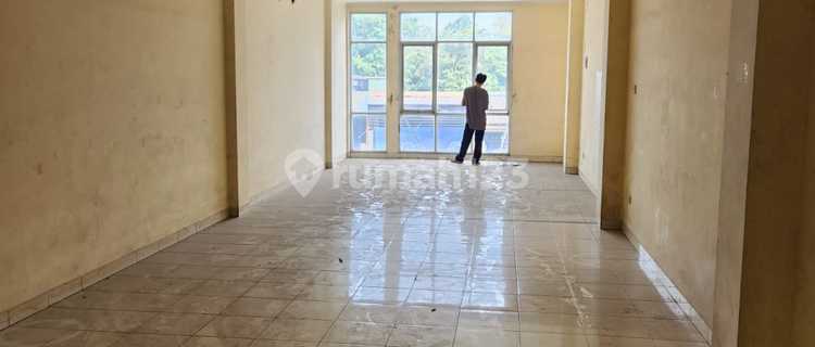 Disewakan Ruko 3 Lantai Di Jalan Raya Jatiasih, Bekasi 1