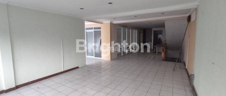 RUKO GANDENG BAGUS RAPI TERAWAT STRATEGIS KOMERSIL KOMPLEK RUKAN INTERCON KEBON JERUK JAKARTA BARAT 1